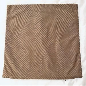 NWOT 18” Gray Chenille Pillow Cover in Chevron Design